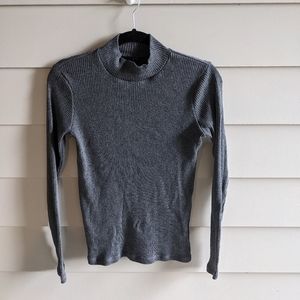 Uniqlo ribbed mock neck long sleeve top